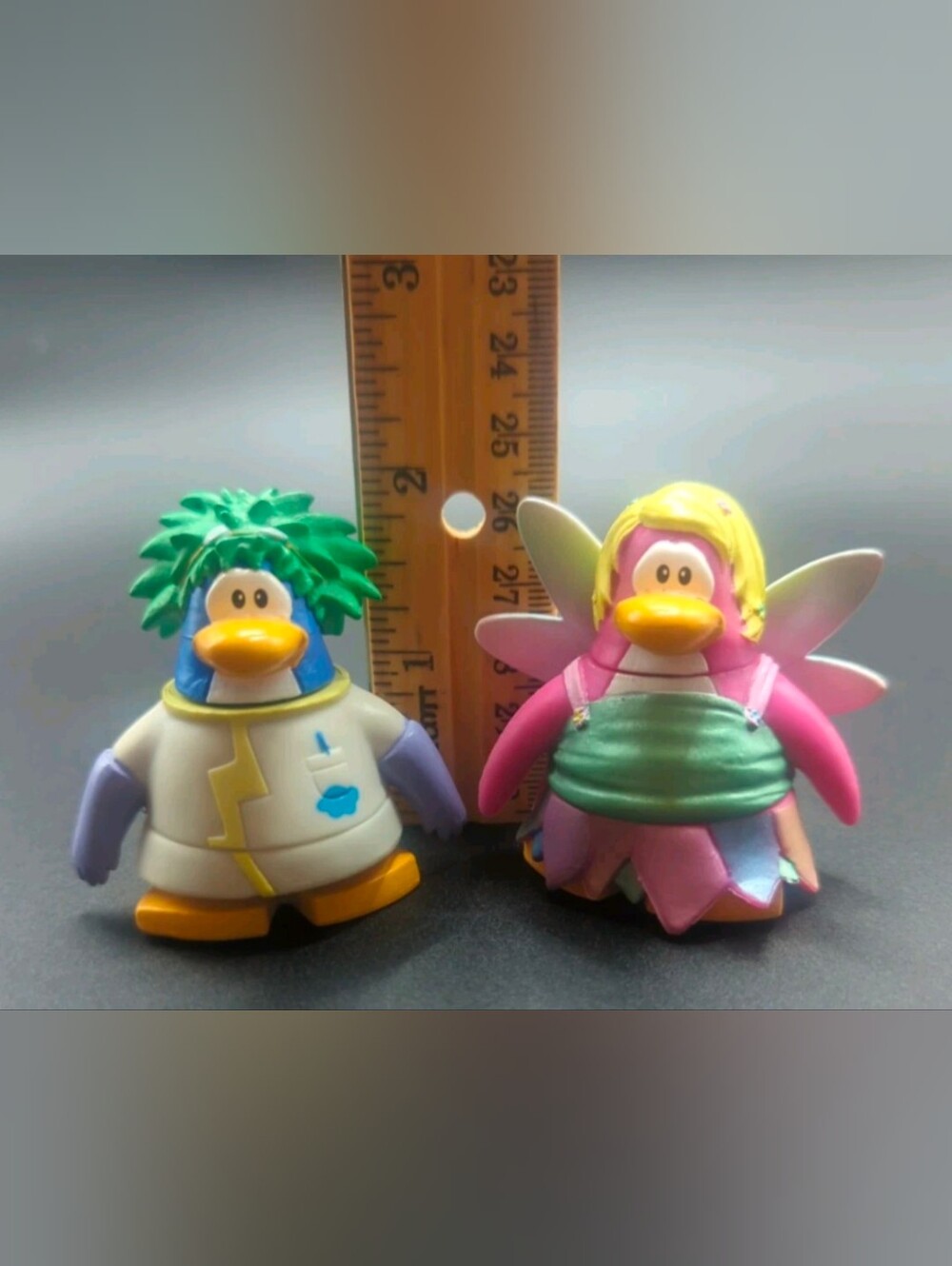 Disney Club Penguin 2'' Mix 'N Match Figure Pack - Rad Scientist and Faery